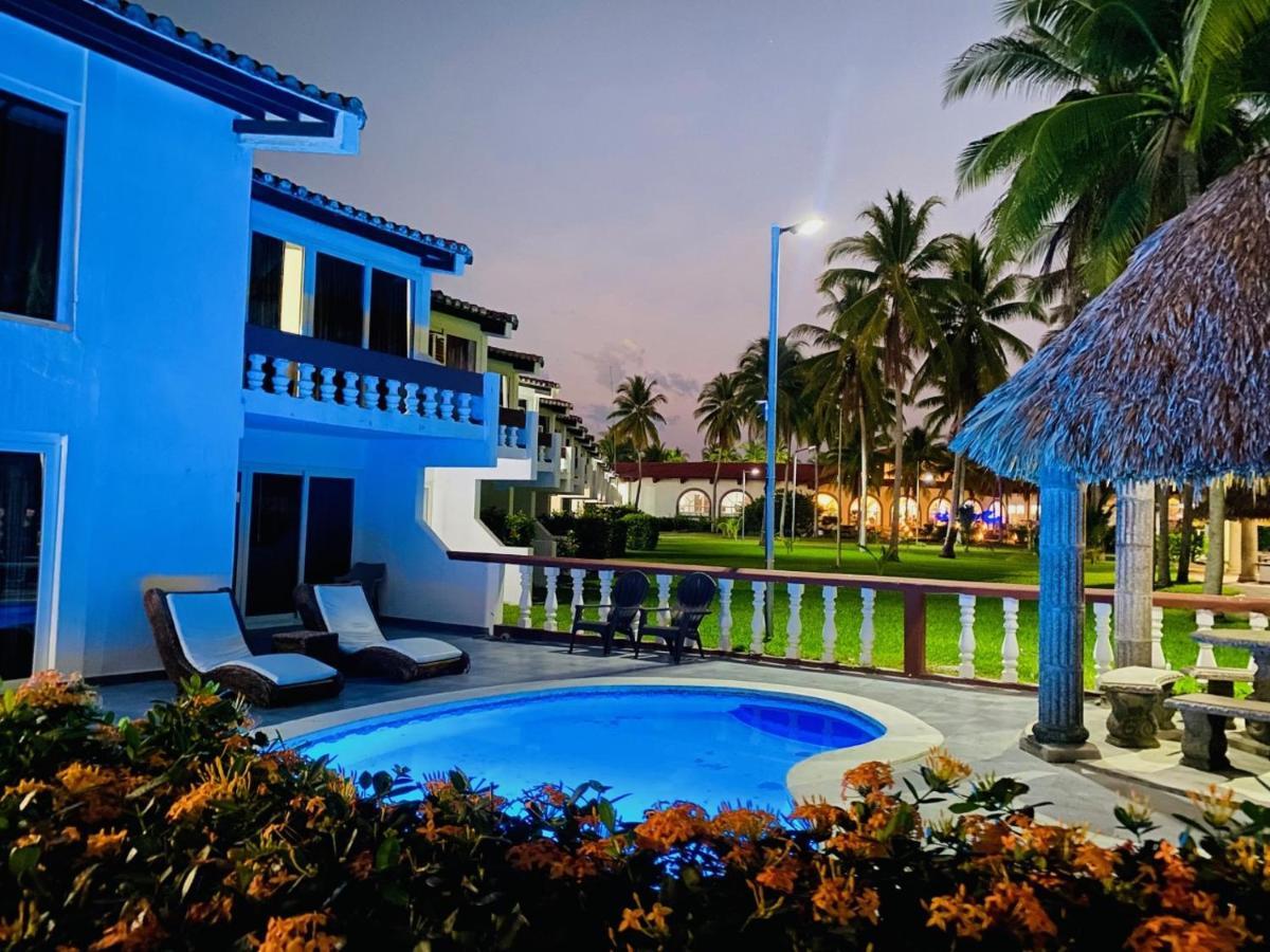 Hotel Tesoro Beach San Luis La Herradura Dış mekan fotoğraf
