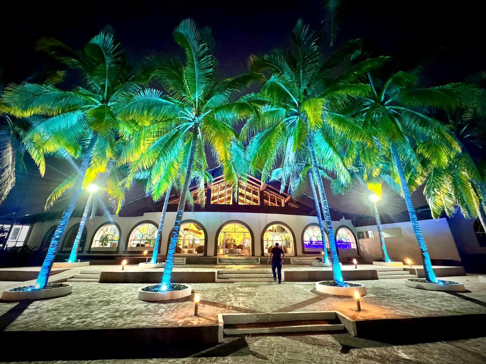 Hotel Tesoro Beach San Luis La Herradura Dış mekan fotoğraf