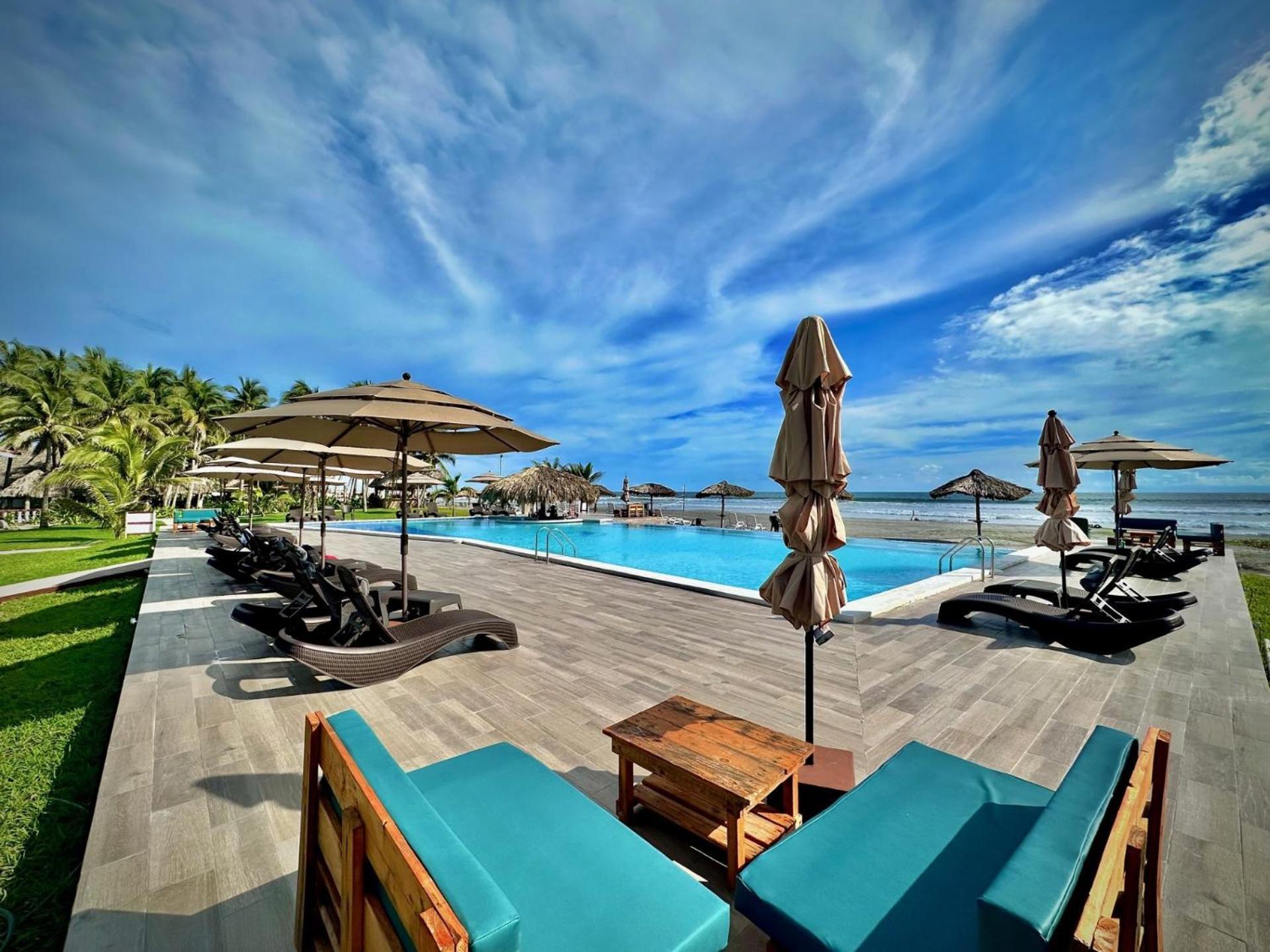 Hotel Tesoro Beach San Luis La Herradura Dış mekan fotoğraf