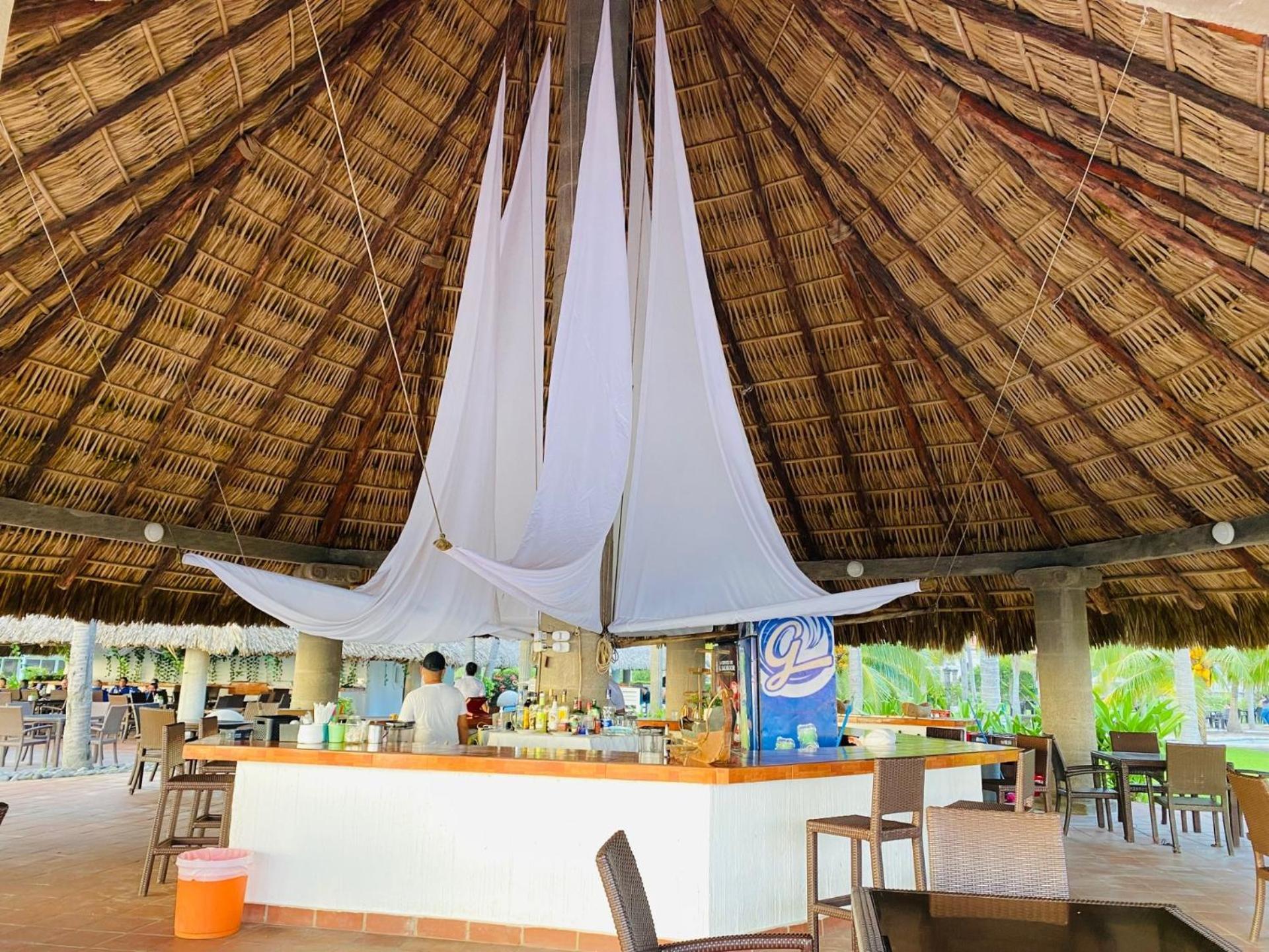 Hotel Tesoro Beach San Luis La Herradura Dış mekan fotoğraf