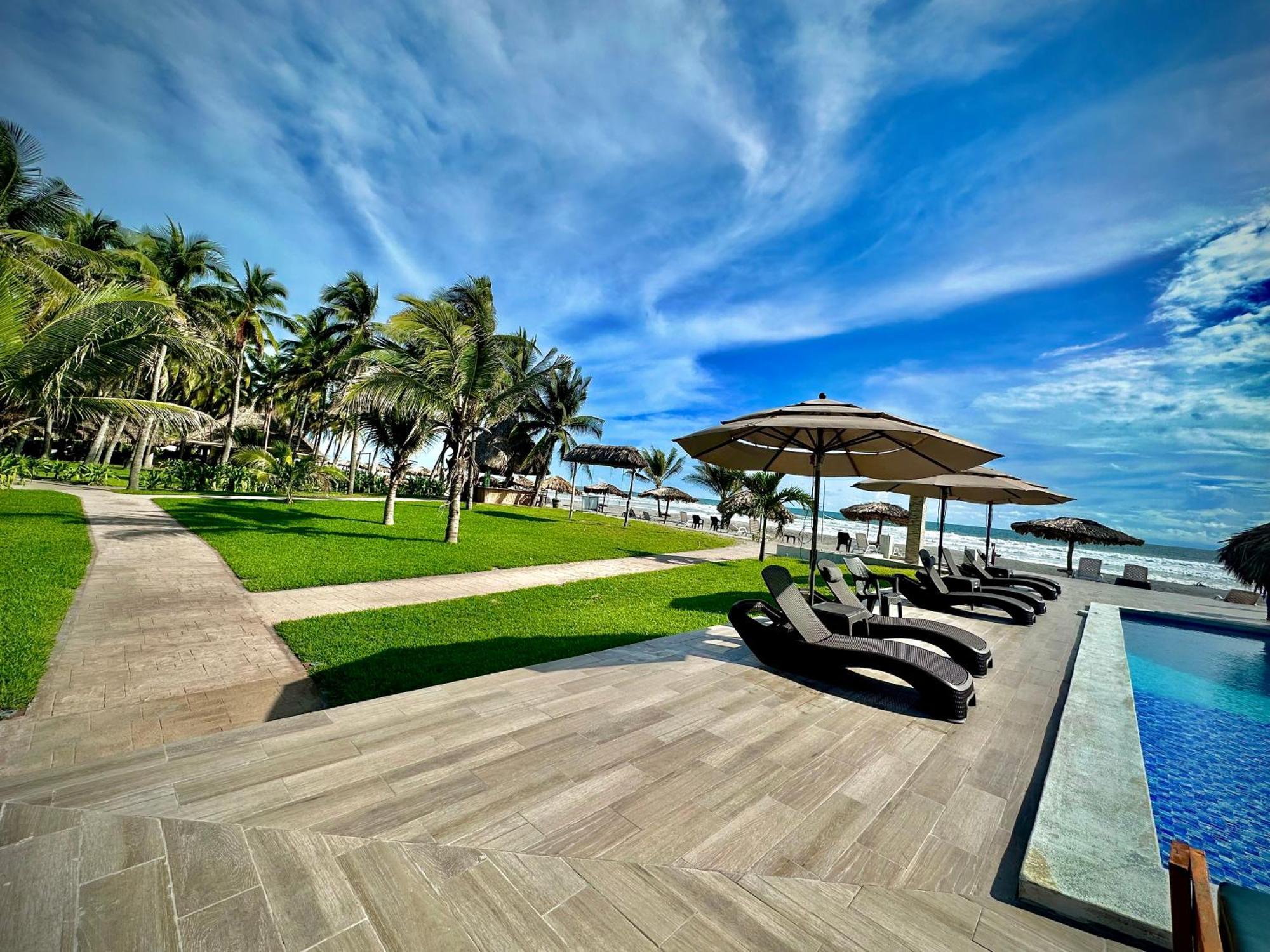 Hotel Tesoro Beach San Luis La Herradura Dış mekan fotoğraf