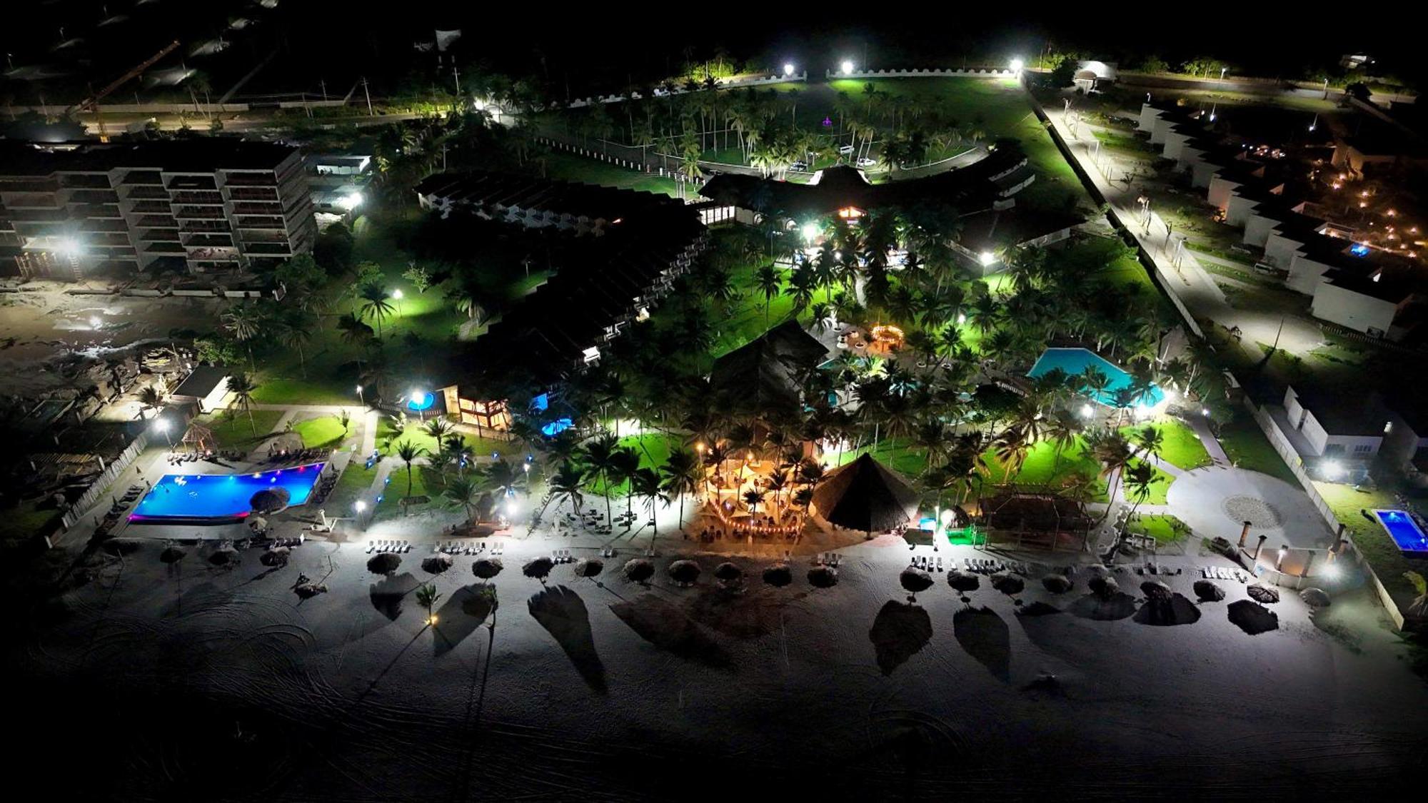 Hotel Tesoro Beach San Luis La Herradura Dış mekan fotoğraf